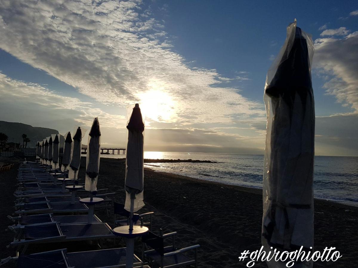 Bed and Breakfast Ghiro Ghiotto Pietra Ligure Exteriér fotografie