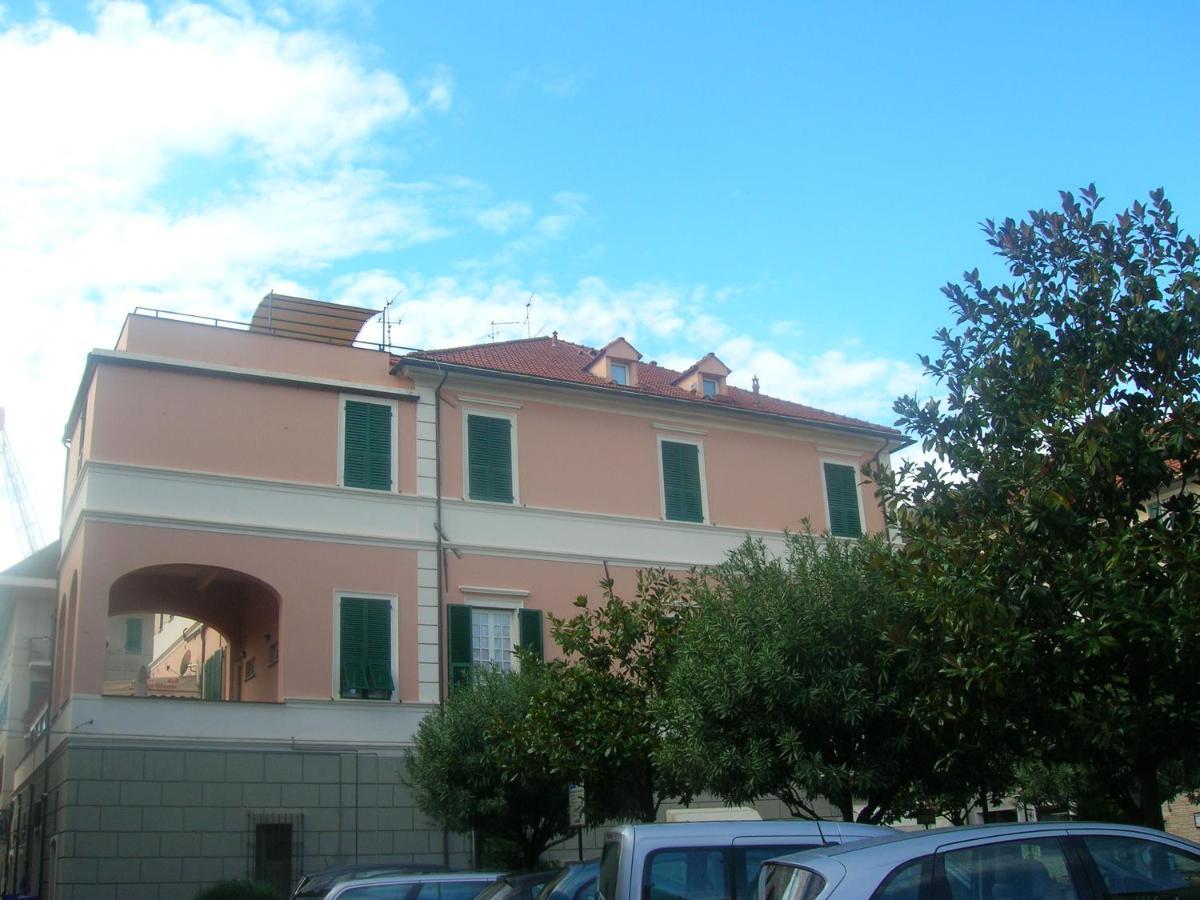 Bed and Breakfast Ghiro Ghiotto Pietra Ligure Exteriér fotografie